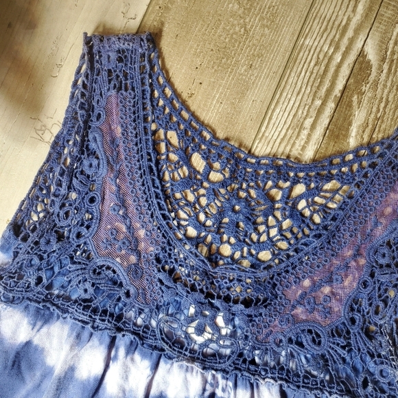 Greater Good Women's Navy Blue and White Tie-Dye Crochet Tank Top Size Large - Picture 11 of 16